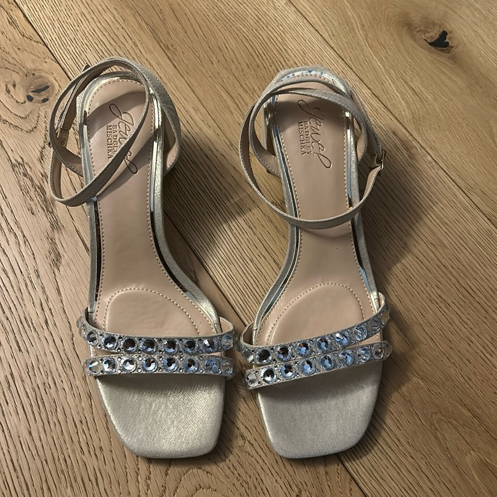Jewel Badgley Mischka NWOBox worn only in home. Size 9. Comfortable.